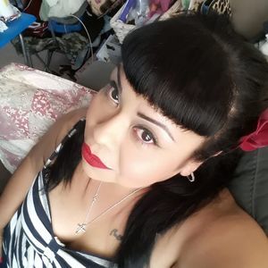 Meet your Posher, Lilia